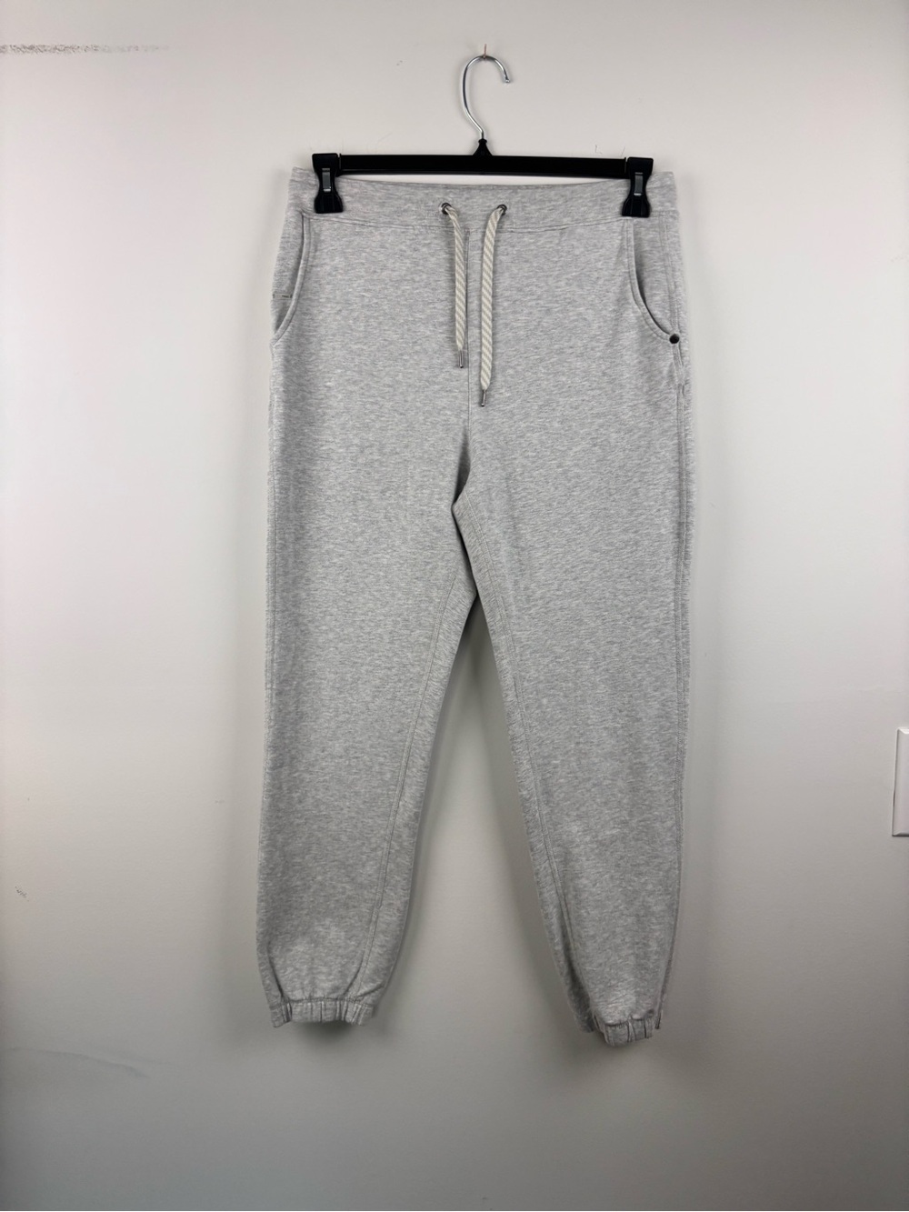 Vuori Women's Small Laguna Lounge Pant 2.0 Gray Performance Joggers